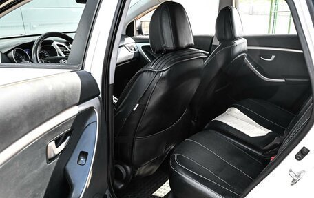 Hyundai i30 II рестайлинг, 2012 год, 859 000 рублей, 11 фотография