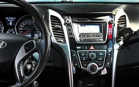 Hyundai i30 II рестайлинг, 2012 год, 859 000 рублей, 23 фотография
