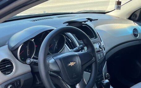 Chevrolet Cruze II, 2013 год, 810 000 рублей, 2 фотография