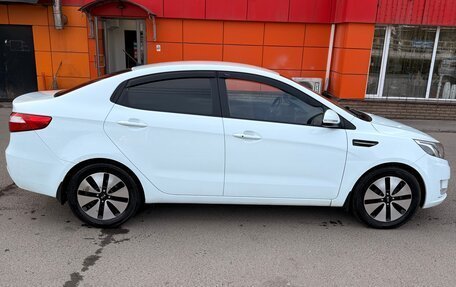 KIA Rio III рестайлинг, 2013 год, 850 000 рублей, 2 фотография