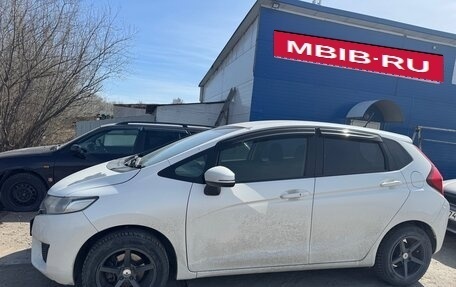 Honda Fit III, 2014 год, 1 050 000 рублей, 2 фотография