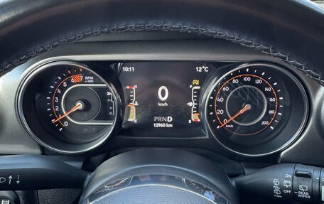 Jeep Wrangler, 2020 год, 5 350 000 рублей, 16 фотография