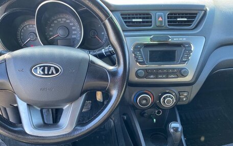 KIA Rio III рестайлинг, 2012 год, 694 000 рублей, 17 фотография