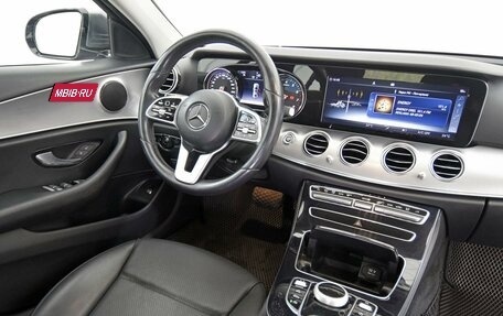 Mercedes-Benz E-Класс, 2019 год, 3 099 000 рублей, 11 фотография