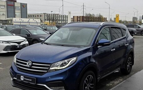 DongFeng 580 I, 2023 год, 1 690 000 рублей, 3 фотография