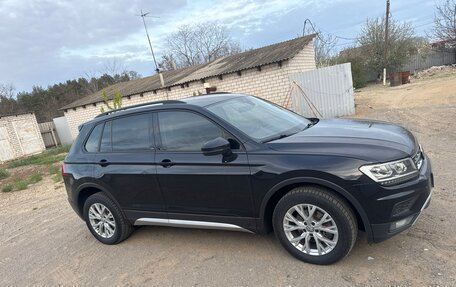 Volkswagen Tiguan II, 2020 год, 2 430 000 рублей, 3 фотография