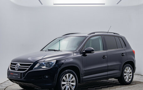 Volkswagen Tiguan I, 2011 год, 915 000 рублей, 1 фотография