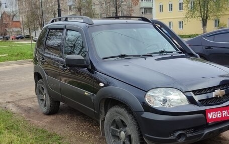 Chevrolet Niva I рестайлинг, 2016 год, 710 000 рублей, 2 фотография