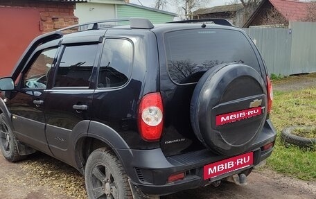 Chevrolet Niva I рестайлинг, 2016 год, 710 000 рублей, 4 фотография