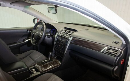 Toyota Camry, 2015 год, 2 055 000 рублей, 19 фотография