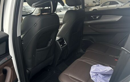 Chery Tiggo 8 Pro, 2023 год, 1 800 000 рублей, 2 фотография