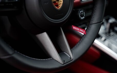 Porsche 911, 2023 год, 34 000 000 рублей, 13 фотография