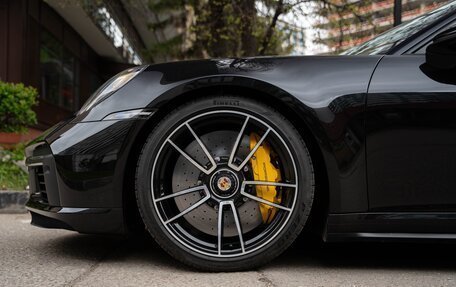 Porsche 911, 2023 год, 34 000 000 рублей, 39 фотография