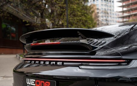 Porsche 911, 2023 год, 34 000 000 рублей, 40 фотография