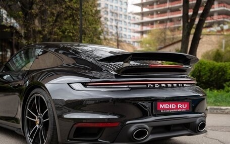 Porsche 911, 2023 год, 34 000 000 рублей, 38 фотография