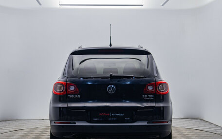 Volkswagen Tiguan I, 2011 год, 915 000 рублей, 4 фотография