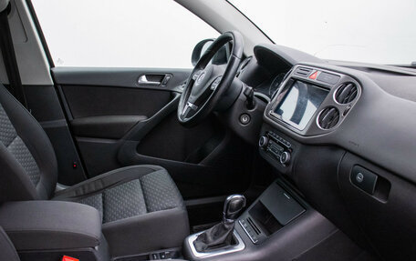 Volkswagen Tiguan I, 2011 год, 915 000 рублей, 10 фотография