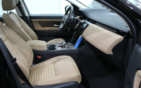 Land Rover Discovery Sport I рестайлинг, 2025 год, 5 990 000 рублей, 10 фотография