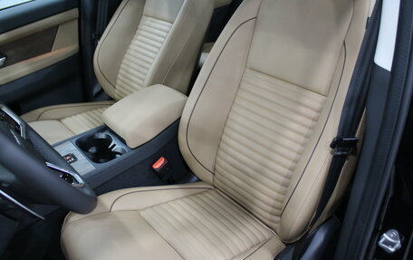 Land Rover Discovery Sport I рестайлинг, 2025 год, 5 990 000 рублей, 18 фотография