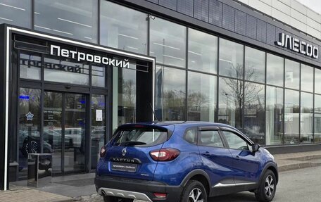 Renault Kaptur I рестайлинг, 2021 год, 1 650 000 рублей, 6 фотография