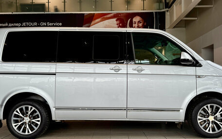 Volkswagen Multivan T6 рестайлинг, 2016 год, 4 249 000 рублей, 4 фотография