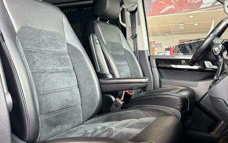 Volkswagen Multivan T6 рестайлинг, 2016 год, 4 249 000 рублей, 14 фотография