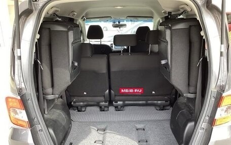 Honda Freed I, 2014 год, 800 000 рублей, 9 фотография