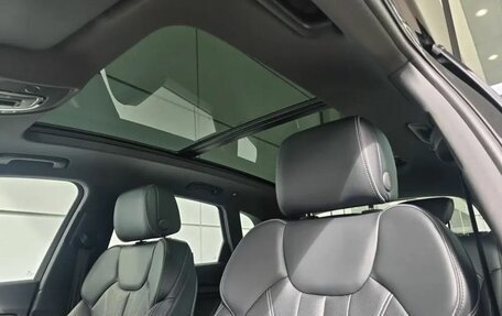 Audi Q5, 2025 год, 6 050 000 рублей, 19 фотография