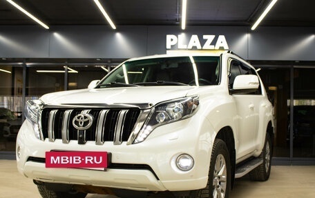 Toyota Land Cruiser Prado 150 рестайлинг 2, 2017 год, 3 849 000 рублей, 5 фотография