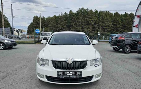 Skoda Superb III рестайлинг, 2011 год, 799 995 рублей, 2 фотография