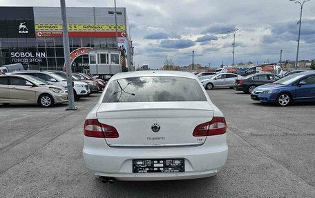 Skoda Superb III рестайлинг, 2011 год, 799 995 рублей, 6 фотография
