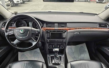 Skoda Superb III рестайлинг, 2011 год, 799 995 рублей, 15 фотография