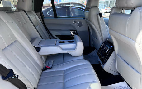 Land Rover Range Rover IV рестайлинг, 2015 год, 4 000 000 рублей, 19 фотография