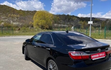 Toyota Camry, 2017 год, 1 800 000 рублей, 3 фотография