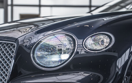 Bentley Continental GT III, 2019 год, 18 500 000 рублей, 10 фотография