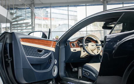Bentley Continental GT III, 2019 год, 18 500 000 рублей, 16 фотография