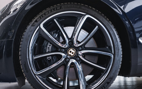 Bentley Continental GT III, 2019 год, 18 500 000 рублей, 15 фотография