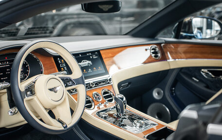 Bentley Continental GT III, 2019 год, 18 500 000 рублей, 18 фотография