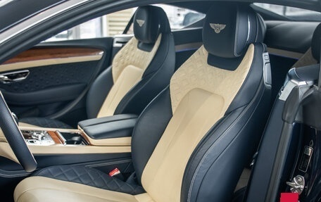 Bentley Continental GT III, 2019 год, 18 500 000 рублей, 23 фотография