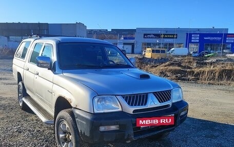 Mitsubishi L200 III рестайлинг, 2006 год, 790 000 рублей, 3 фотография
