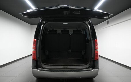 Hyundai H-1 II рестайлинг, 2013 год, 1 895 000 рублей, 7 фотография