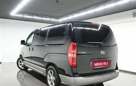 Hyundai H-1 II рестайлинг, 2013 год, 1 895 000 рублей, 6 фотография