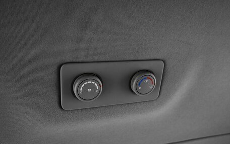 Hyundai H-1 II рестайлинг, 2013 год, 1 895 000 рублей, 17 фотография