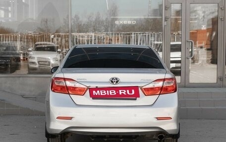 Toyota Camry, 2012 год, 1 450 000 рублей, 6 фотография