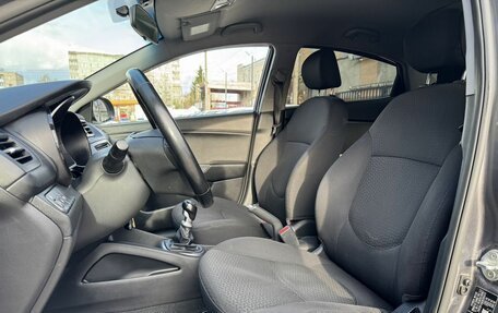 KIA Rio III рестайлинг, 2015 год, 910 000 рублей, 12 фотография