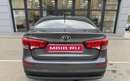 KIA Rio III рестайлинг, 2015 год, 910 000 рублей, 6 фотография