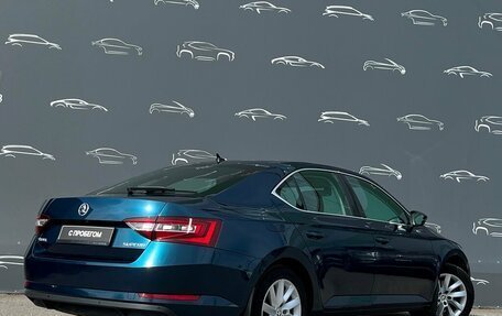 Skoda Superb III рестайлинг, 2019 год, 1 972 800 рублей, 2 фотография