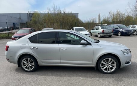 Skoda Octavia, 2018 год, 1 585 000 рублей, 9 фотография