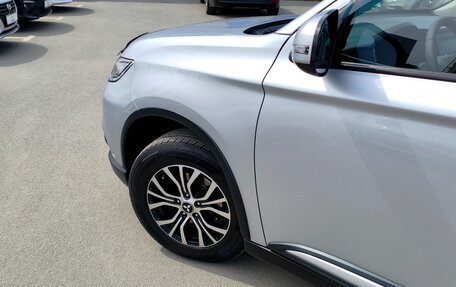 Mitsubishi Outlander III рестайлинг 3, 2017 год, 1 679 000 рублей, 5 фотография