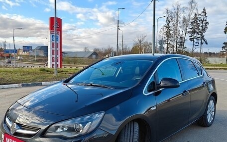 Opel Astra J, 2012 год, 890 000 рублей, 1 фотография